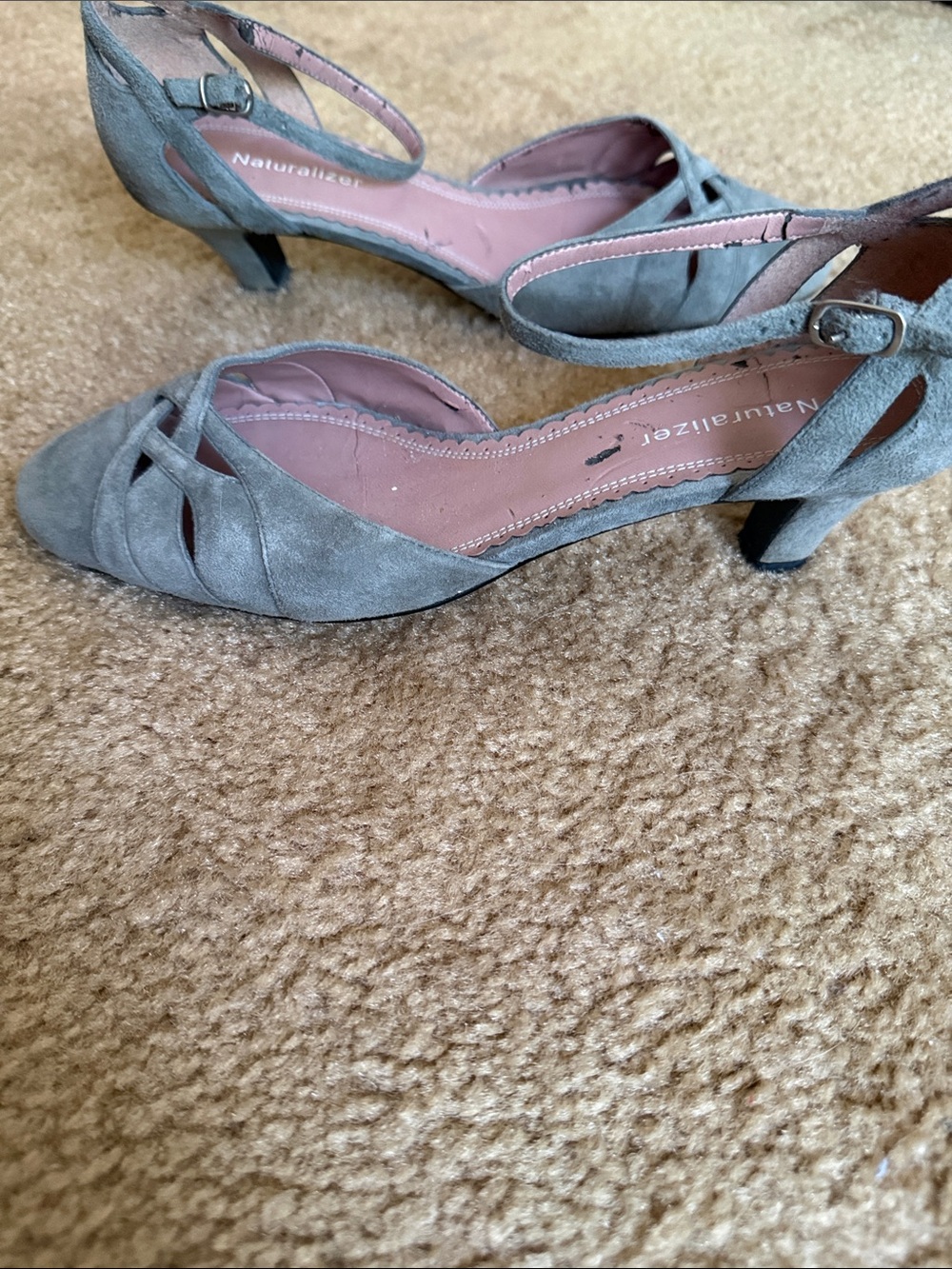 Naturalizer Grey Suede dress shoes sz 7.5 M
